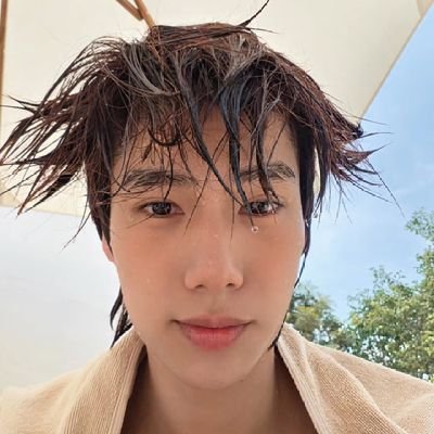 rina's profile picture