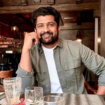 Qamar Maken قمر میکن's profile picture