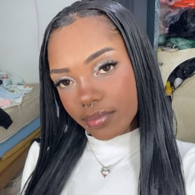 _Pretinhah🤩💖's profile picture