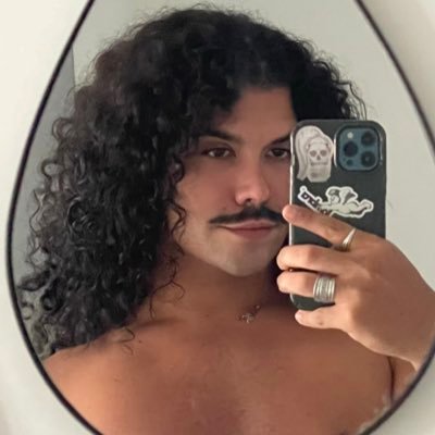 𝐓𝐡𝐞𝐞𝐮𝐬𝐚𝐧𝐲's profile picture