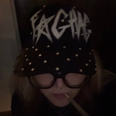 dykesadrag's profile picture