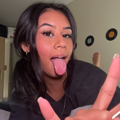 karinajuicee's profile picture