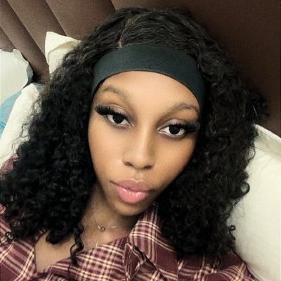 lauracyee's profile picture