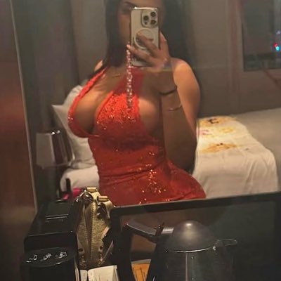 𝒚𝒐𝒖𝒓 𝒇𝒂𝒗𝒆 𝒃𝒓𝒐𝒘𝒏 𝒈𝒊𝒓𝒍 ♡'s profile picture