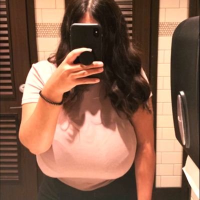 Aline's profile picture