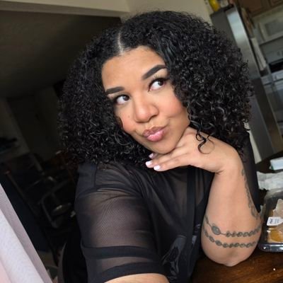 yafavegirlv's profile picture