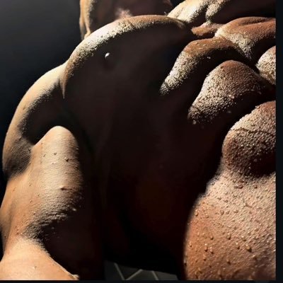 musclesandballs's profile picture