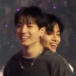 ❀ is seeing bts's profile picture