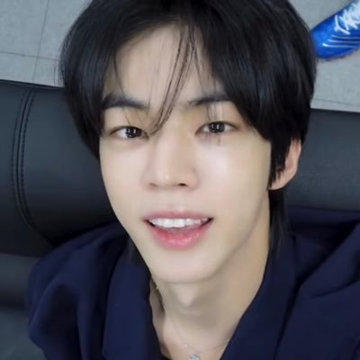 뚀룽's profile picture