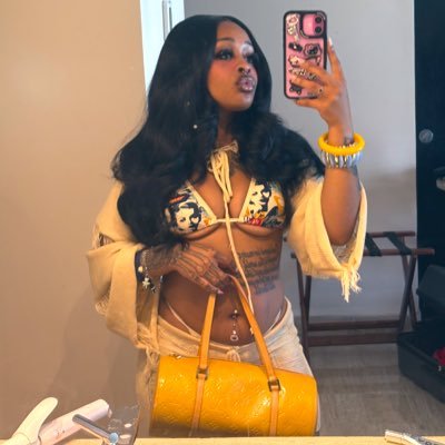 HER🫶🏽's profile picture
