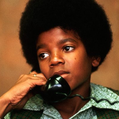 MJJMOMENT's profile picture