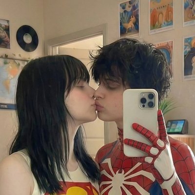 Aryn and Ashton's profile picture