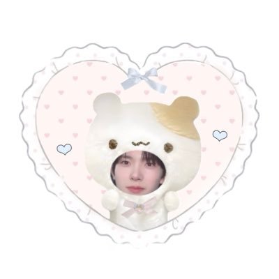 ployttan's profile picture