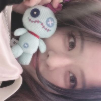 xo, my cybernie 💙's profile picture