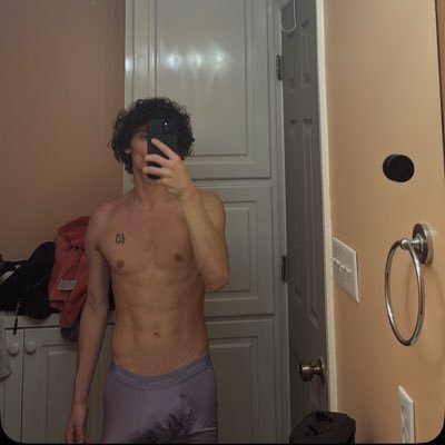 thesecretofking's profile picture