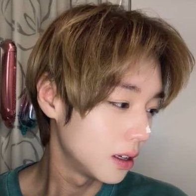 jhlOvOer's profile picture