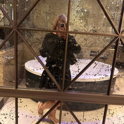 Laly Holly's profile picture