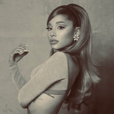yourstrulyselin's profile picture