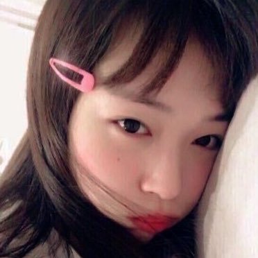 candy perfume girl's profile picture
