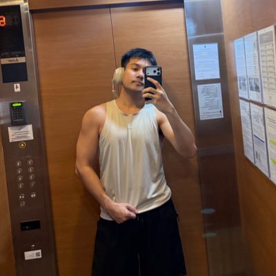 ooo's profile picture