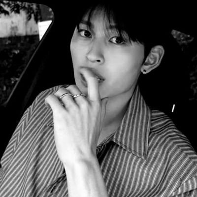 𝑒𝑙's profile picture