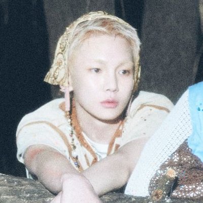 저화질의 기범's profile picture