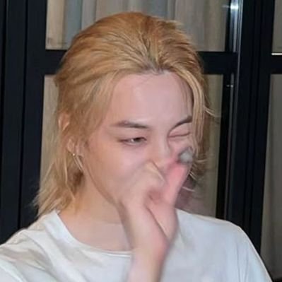 nalaura's profile picture