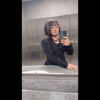 ana997367's profile picture