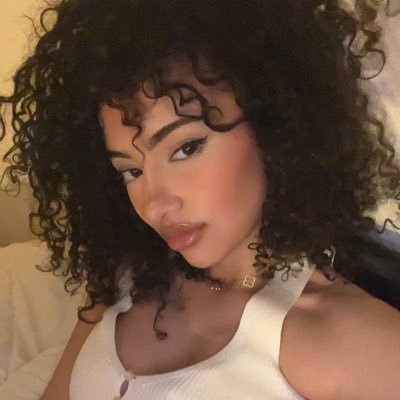 Miki névrosé's profile picture