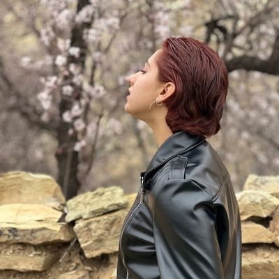 نیروانا's profile picture