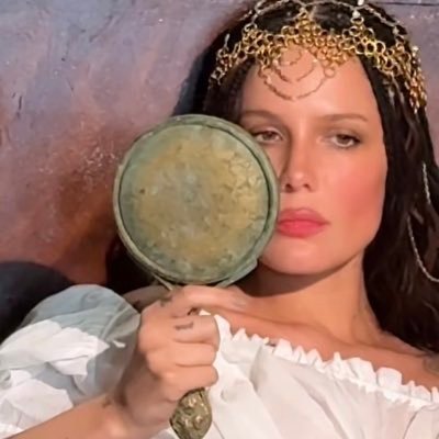 ash 🍉✭'s profile picture