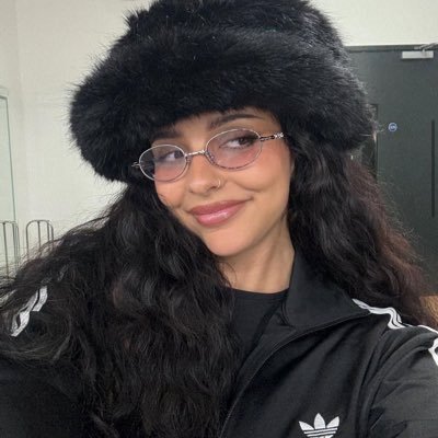 ela. jurídico castle's profile picture