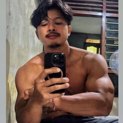putu's profile picture