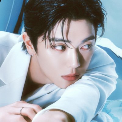 뉴피 (상태:문열어라)'s profile picture