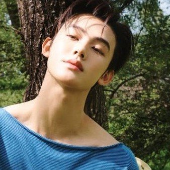 sze's profile picture