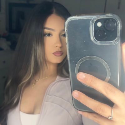 n🫐's profile picture