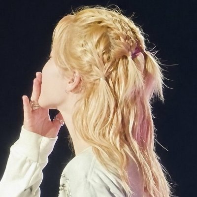 letsgokingjimin's profile picture