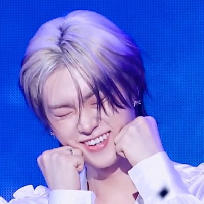 𝗵𝘂𝗱𝗮 🦋's profile picture