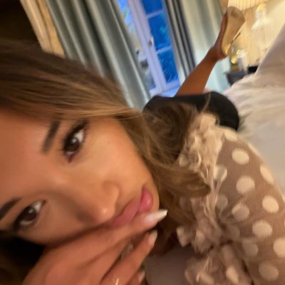 chloe's profile picture