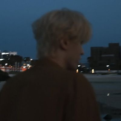 猫's profile picture