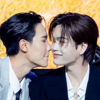 Nat's profile picture