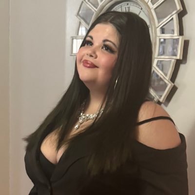 elayna's profile picture