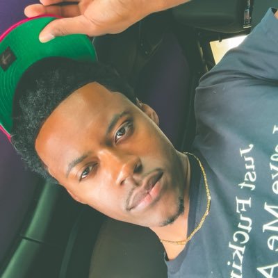 B ☆'s profile picture