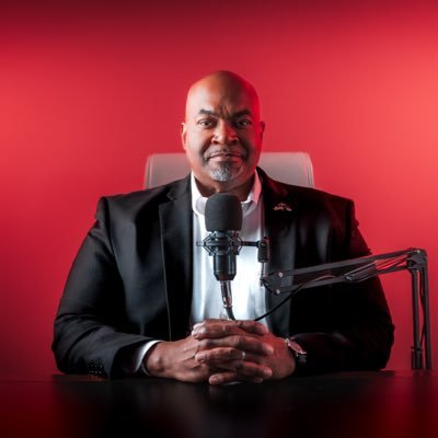 Mark Robinson's profile picture