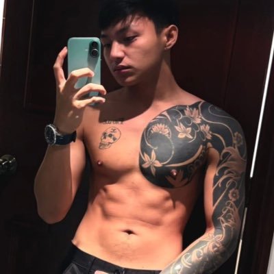 Yoshiro 👹7.5inches's profile picture