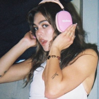 ashley's profile picture