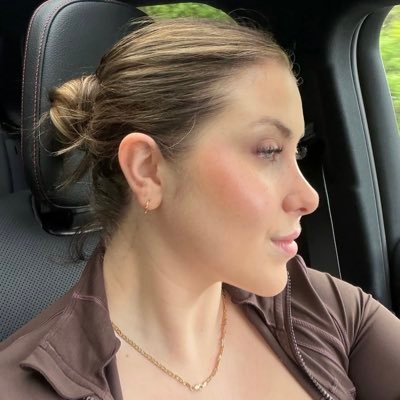 Elliegotpeachy's profile picture