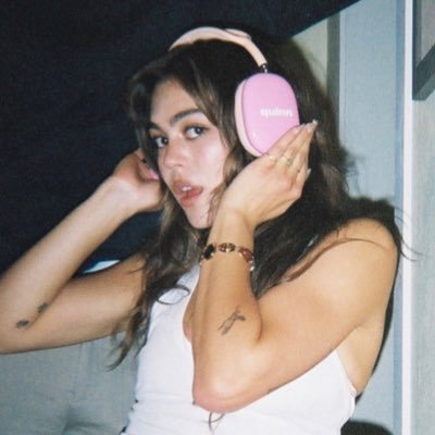 niamh ౨ৎ is briar u pilled's profile picture