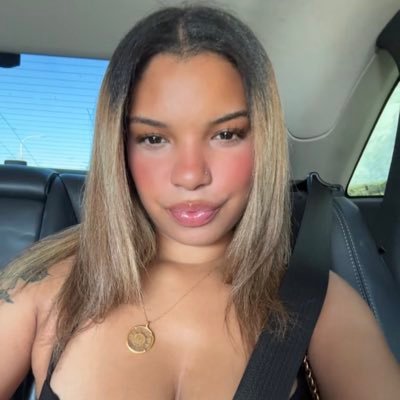 gaia ♕'s profile picture