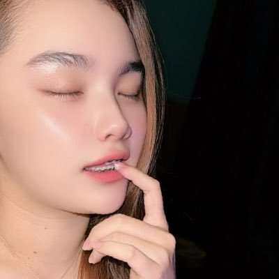 Mo Inthira's profile picture